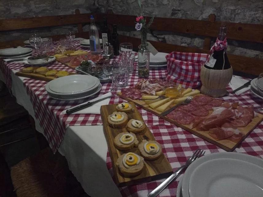Agriturismo Il Giardino ポンタッシエーヴェ エクステリア 写真